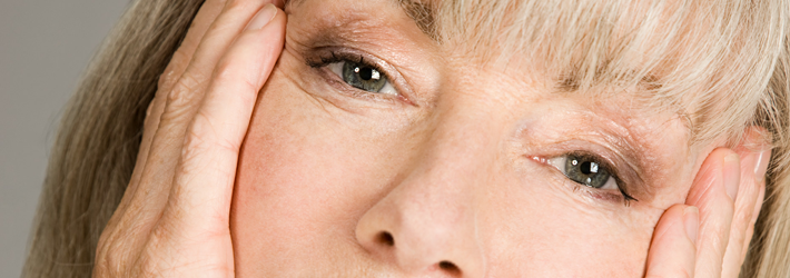 Die Ursachen der Rosazea sind noch nicht ganz erforscht – genetische Vorbelastung und UV-Strahlung gelten als Hauptauslöser. Die Fachärzte im Dermatologischen Zentrum der Rosenpark Klinik analysieren Ihre Haut und zeigen Wege zur systematischen Rosaze Die Ursachen der Rosazea sind noch nicht ganz erforscht – genetische Vorbelastung und UV-Strahlung gelten als Hauptauslöser. Die Fachärzte im Dermatologischen Zentrum der Rosenpark Klinik analysieren Ihre Haut und zeigen Wege zur systematischen Rosaze